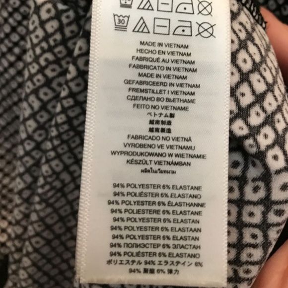 MICHAEL Michael Kors • geometric print contrast hem shift dress - Picture 7 of 8